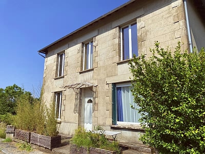 5 bed stone house for sale near Bujaleuf