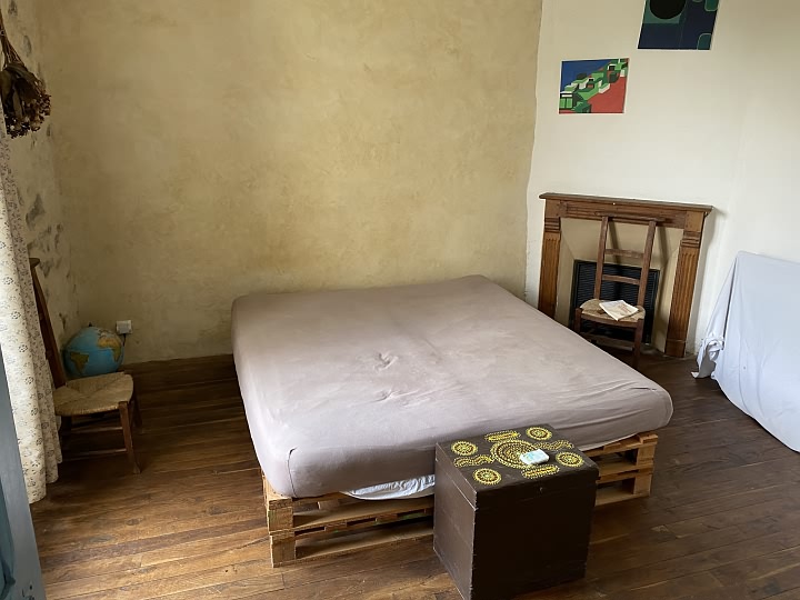 5 bed stone house for sale near Bujaleuf