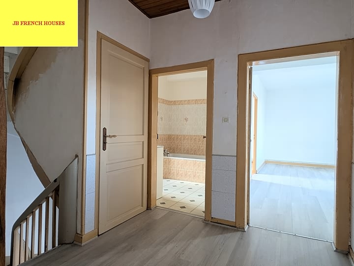 4 bed stone house for sale near Ansac Sur Vienne