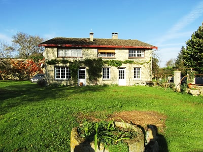 7 bed stone house for sale near Ardilleux