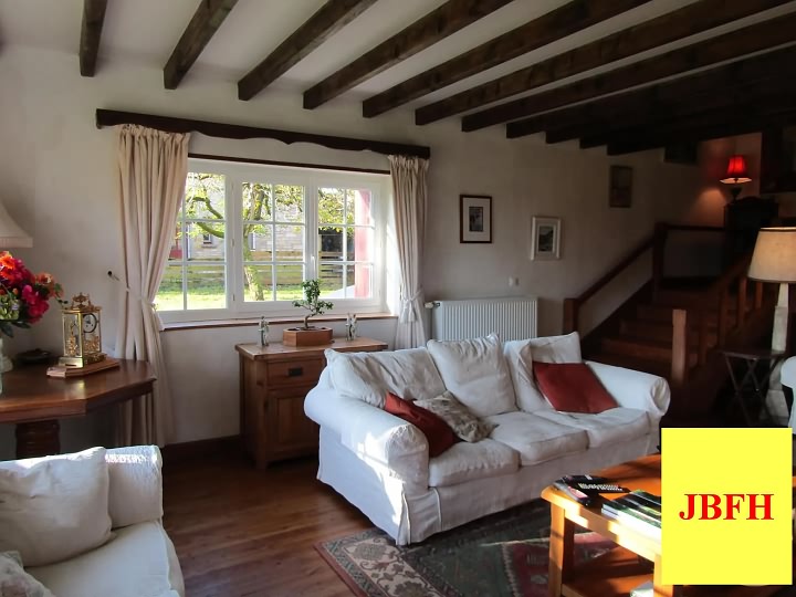 7 bed stone house for sale near Ardilleux