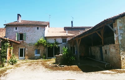 3 bed stone house for sale near Suaux