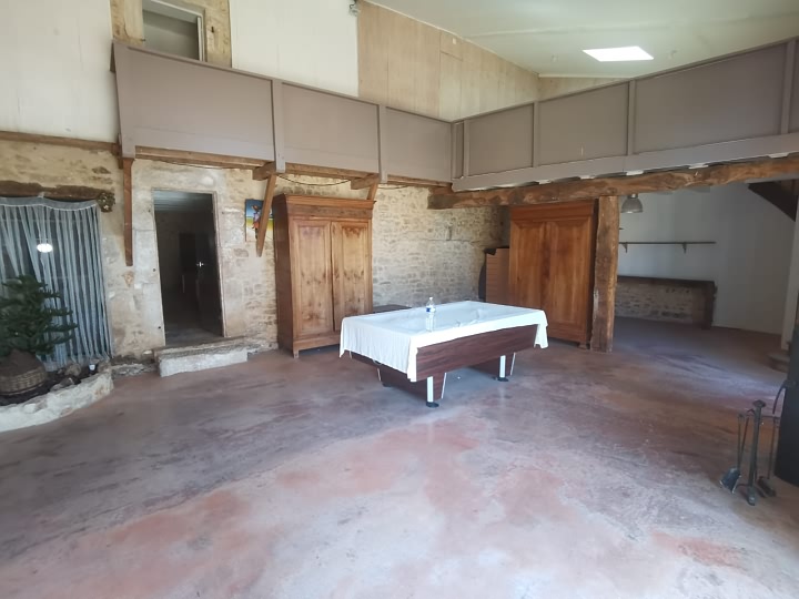 3 bed stone house for sale near Suaux