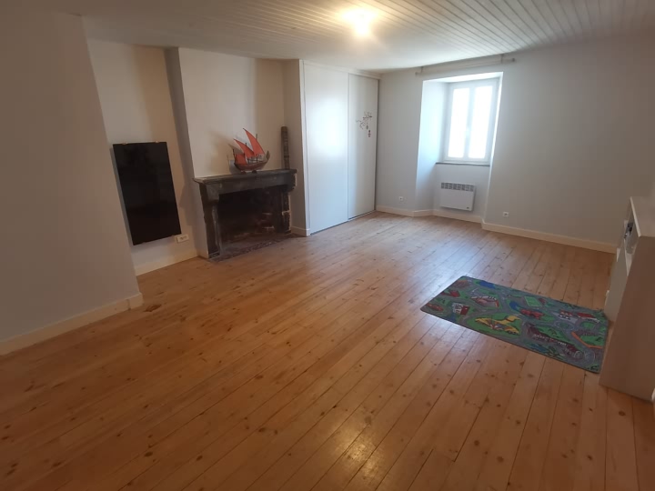 3 bed stone house for sale near Suaux