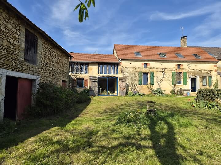3 bed stone house for sale near Dordogne and Lot