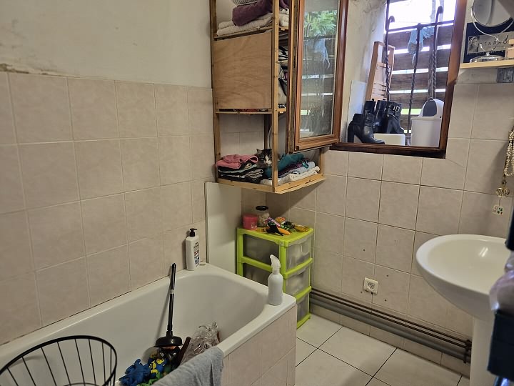 2 bed stone house for sale near Goulat