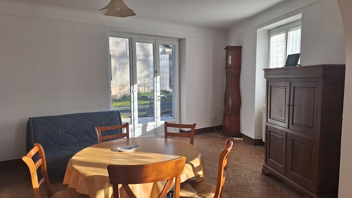 3 bed stone house for sale near Goulat