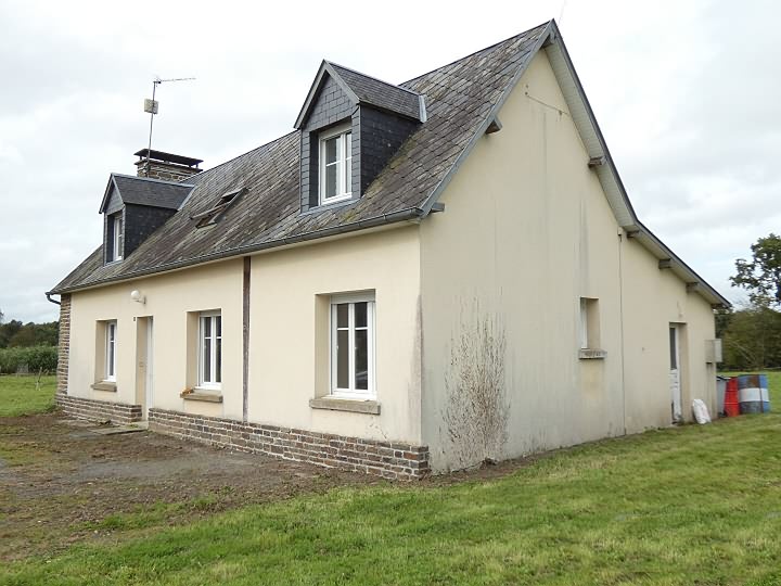 Natuurstenen huis met 3 slaapkamers te koop nabij Lapenty