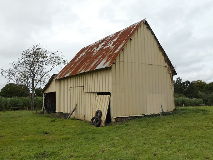 Natuurstenen huis met 3 slaapkamers te koop nabij Lapenty