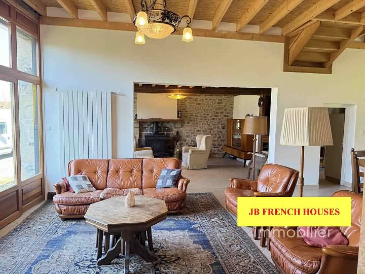4 bed stone house for sale near Glénic