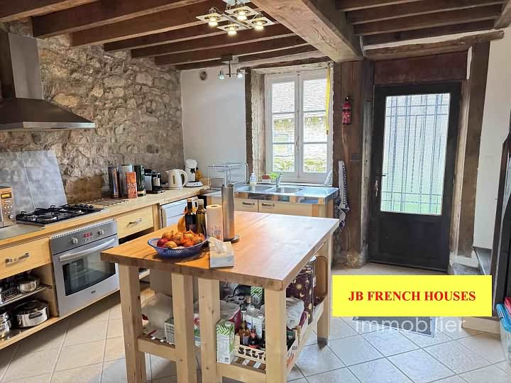 4 bed stone house for sale near Glénic