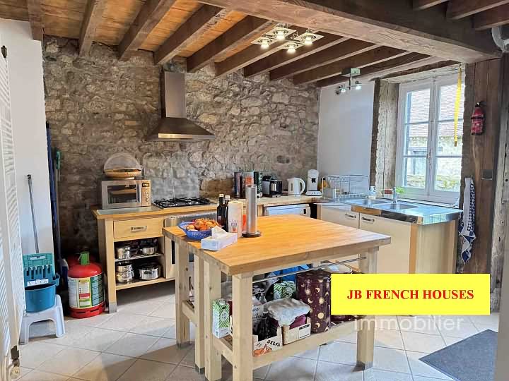 4 bed stone house for sale near Glénic