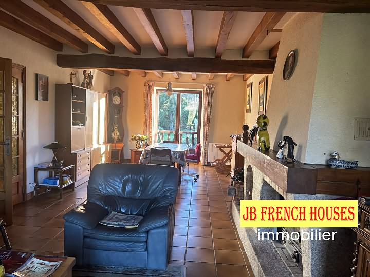 5 bed stone house for sale near Noth