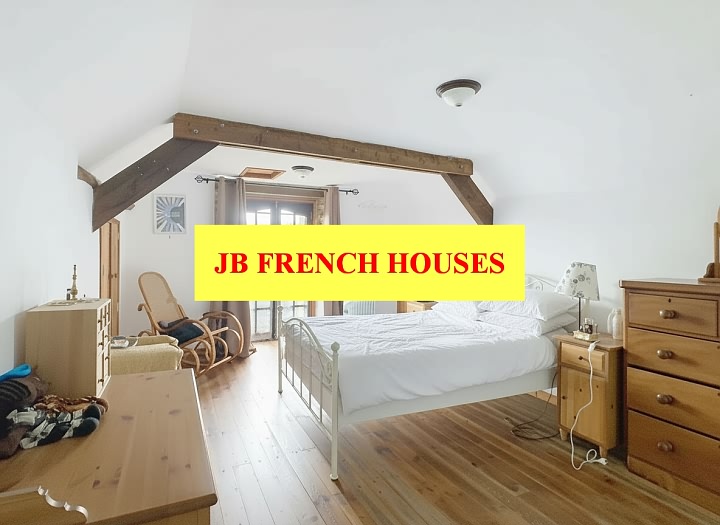 Maison en pierre de 3 chambres à vendre près de Mohon