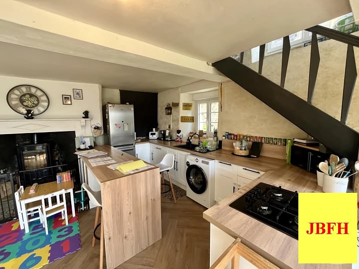2 bed stone house for sale near Jarry