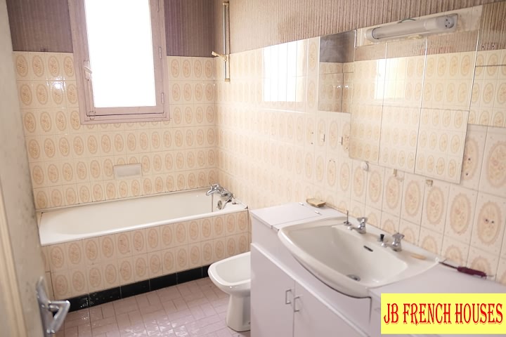 4 bed house for sale near Lapenty