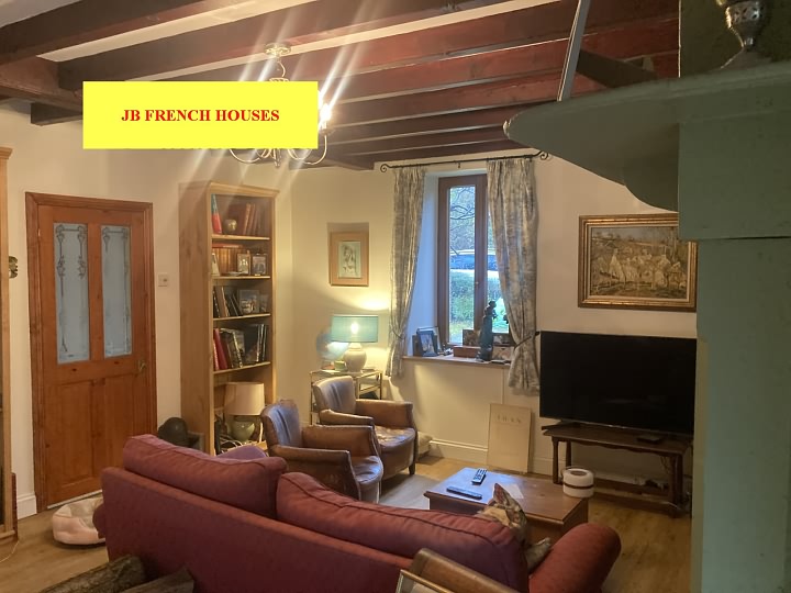 5 bed stone house for sale near Lesbois