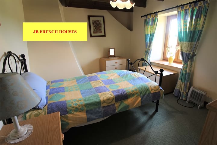 5 bed stone house for sale near Lesbois