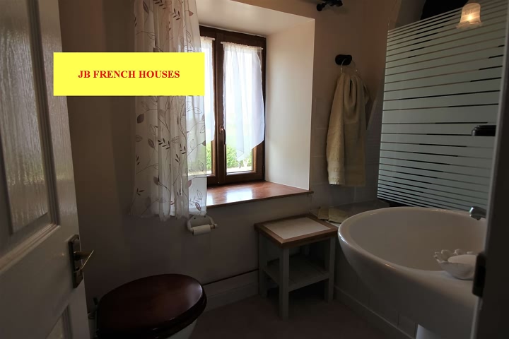 5 bed stone house for sale near Lesbois