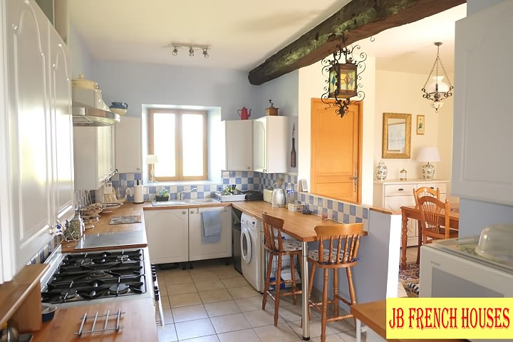 3 bed stone house for sale near Vengeons