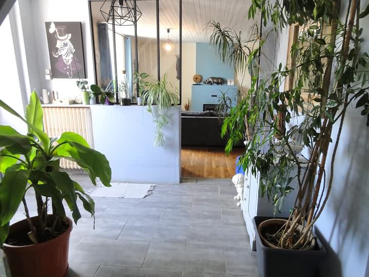 2 bed stone house for sale near Bever