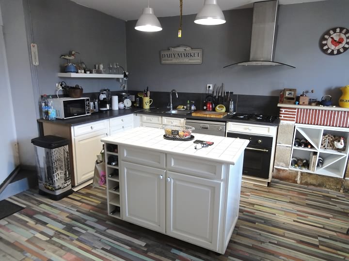 2 bed stone house for sale near Bever