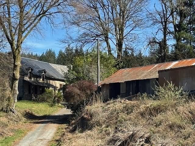 3 bed stone farmhouse for sale near Affieux