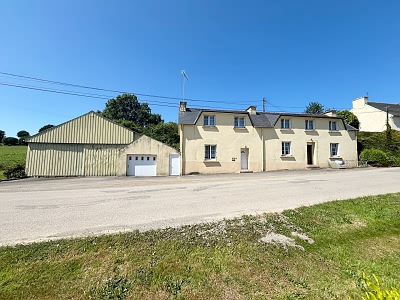 4 bed stone house for sale near Pays de Glazik