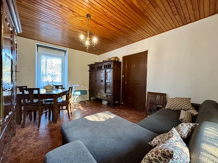 2 bed stone house for sale near Pays de Glazik