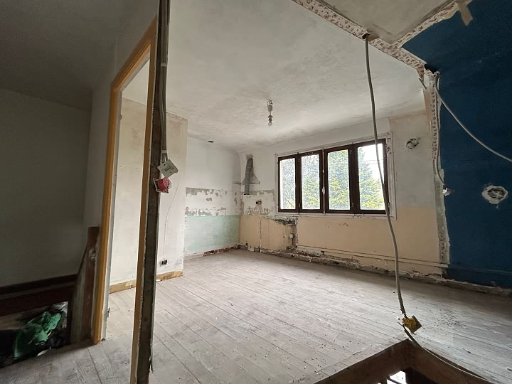 Stone house to renovate near Lanvellec