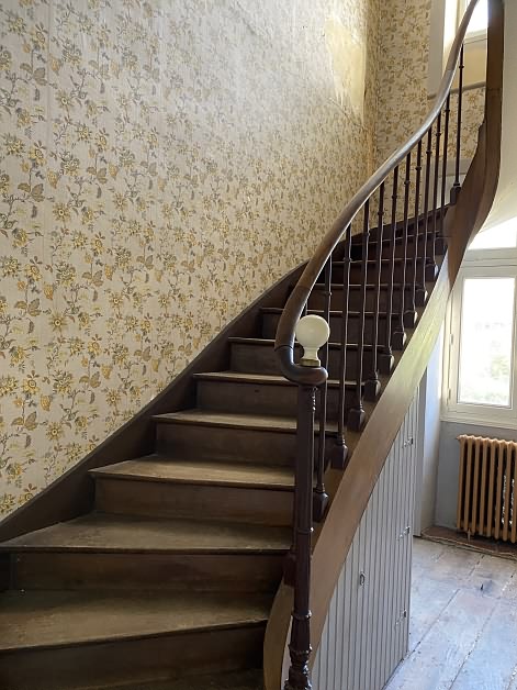 5 bed stone house for sale near Bujaleuf