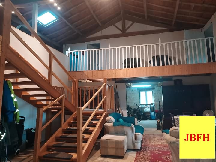 4 bed stone house for sale near Ardilleux