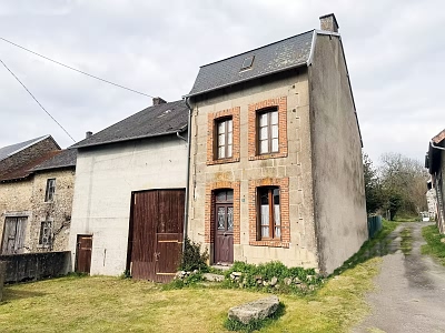 Stone house to renovate near Glénic