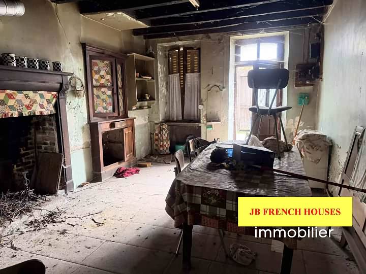 Stone house to renovate near Glénic