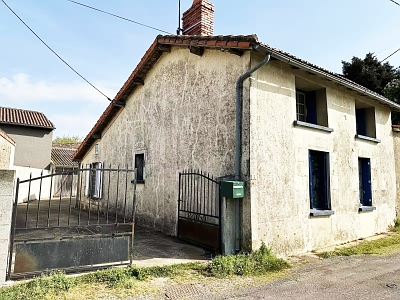 2 bed stone house for sale near Chez Vécant