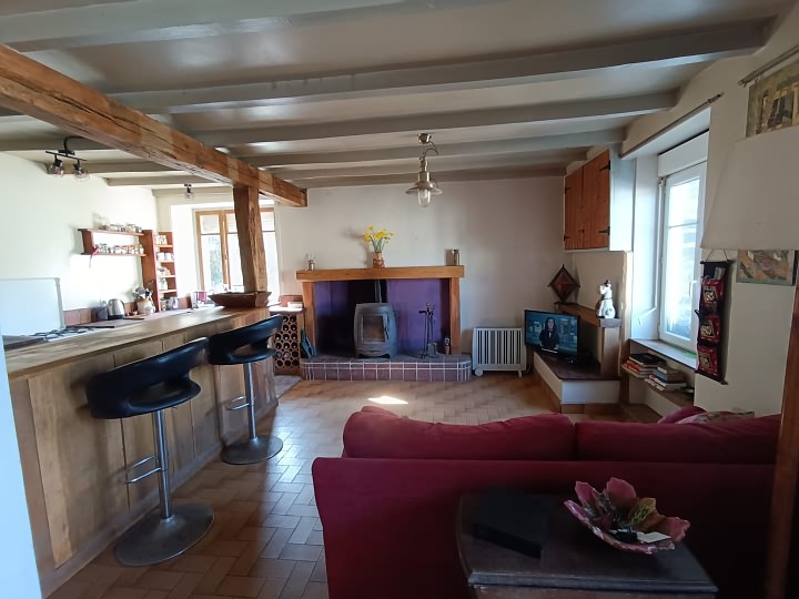 2 bed stone house for sale near Perret