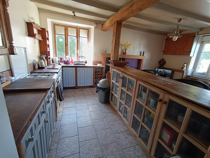 2 bed stone house for sale near Perret