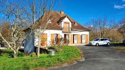 3 bed stone house for sale near Goulat
