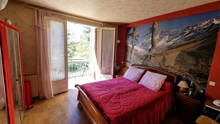 4 bed house for sale near Goulat