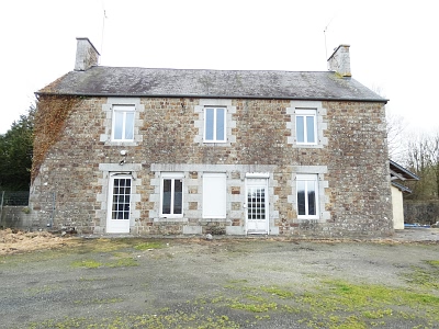 4 bed stone house for sale near Lapenty