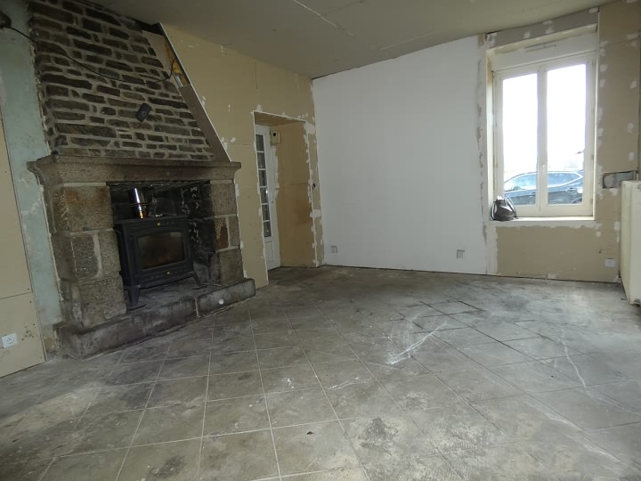 4 bed stone house for sale near Lapenty