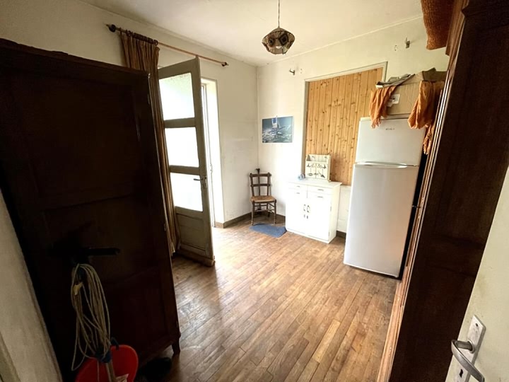 Maison en pierre de 2 chambres à vendre près de Le Sourn