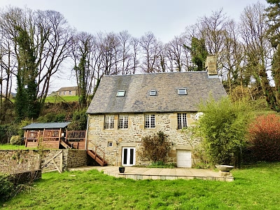 4 bed stone house for sale near Burcy