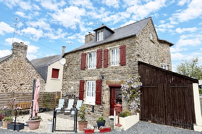 3 bed stone house for sale near Lesbois