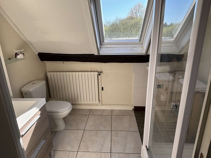 4 bed stone house for sale near Lesbois