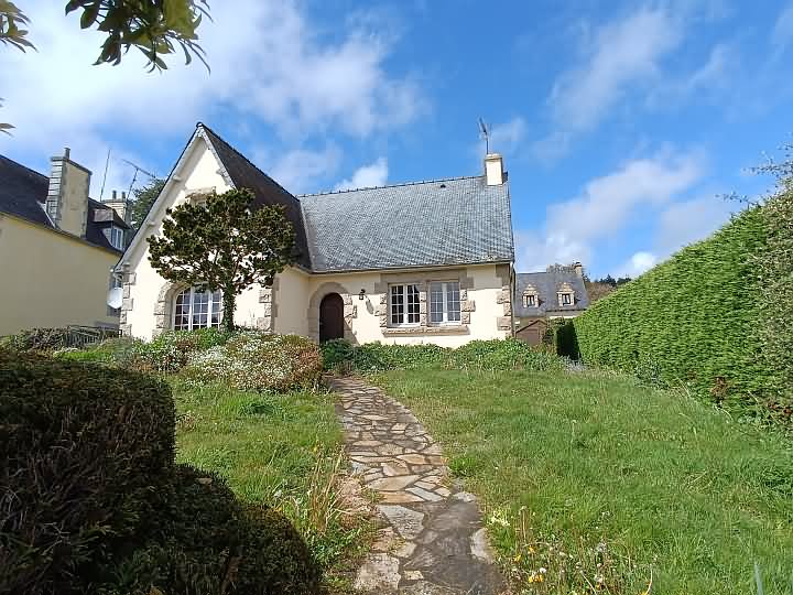 Maison en pierre de 3 chambres à vendre près de Bothoa