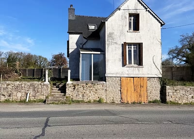 Maison en pierre à rénover près de Bothoa