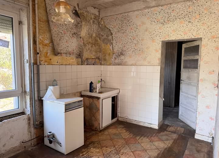 Maison en pierre à rénover près de Bothoa