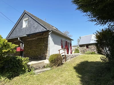 2 bed stone house for sale near Caribet