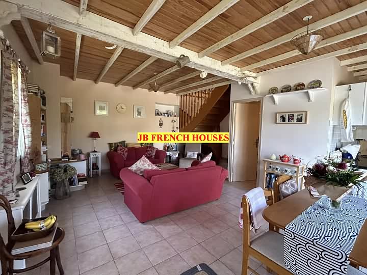 2 bed stone house for sale near Caribet